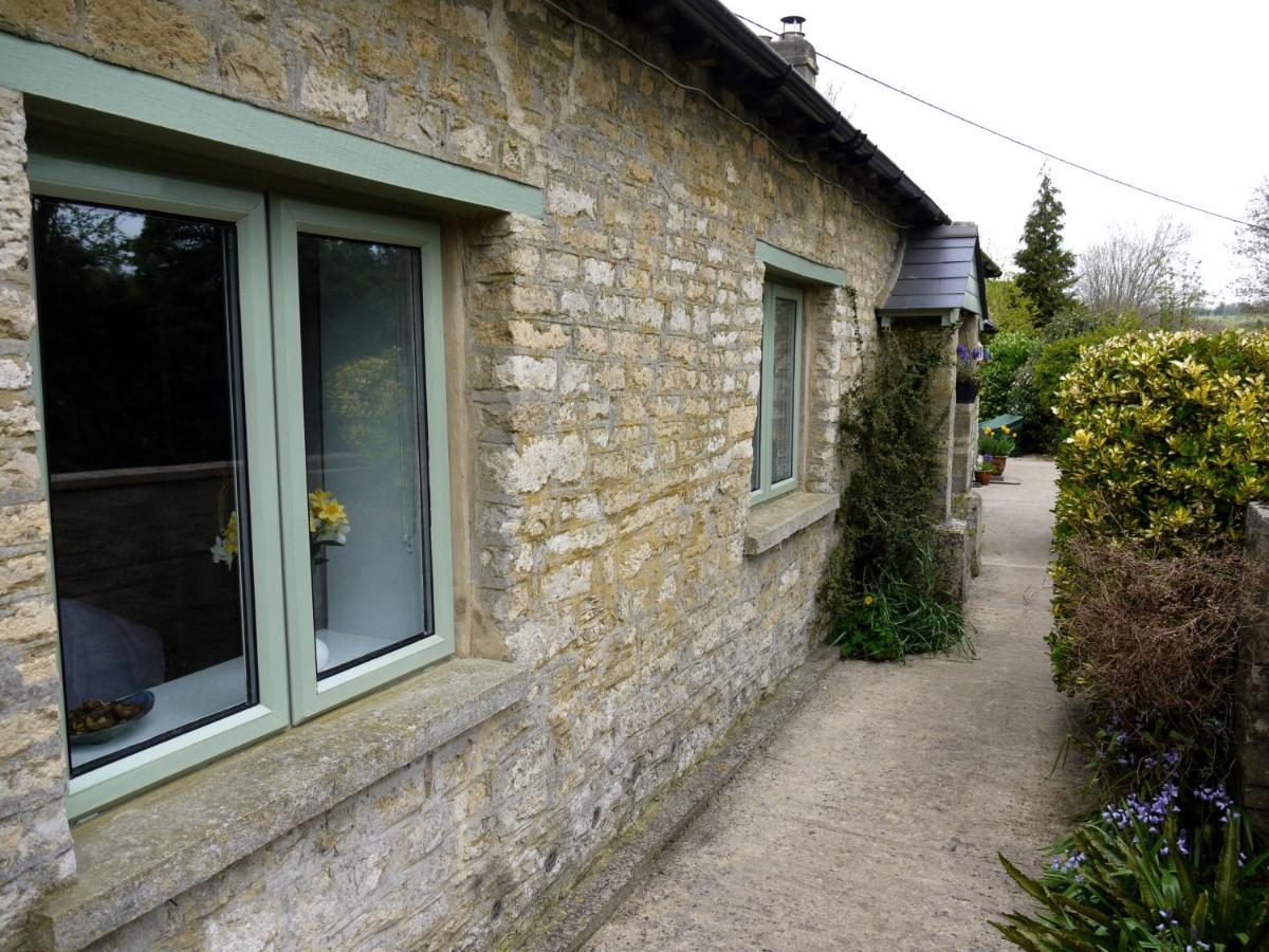 Cosy Stone Cottage, The Bungalow Perrotts Brook 시런세스터 외부 사진