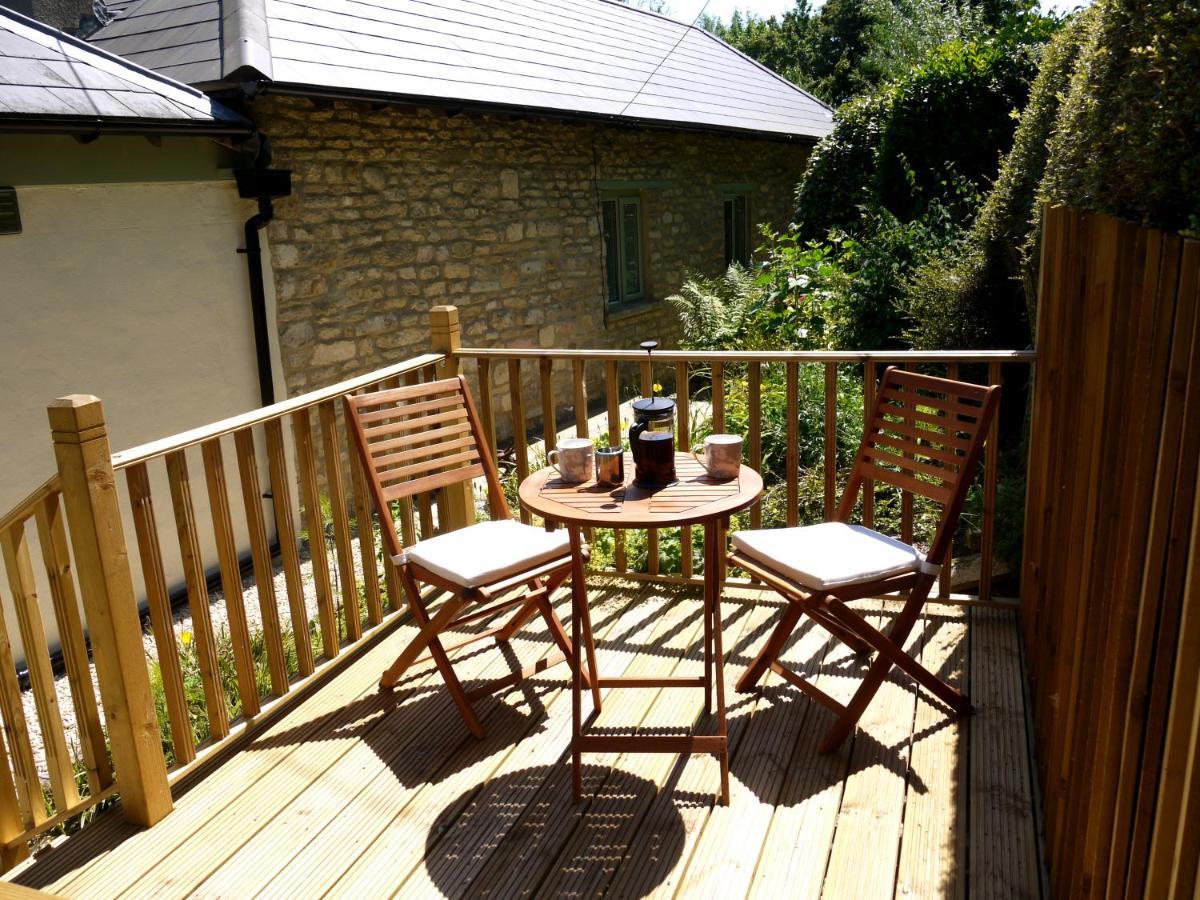 Cosy Stone Cottage, The Bungalow Perrotts Brook 시런세스터 외부 사진