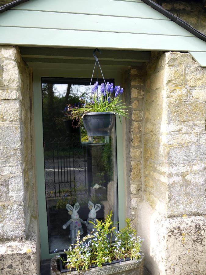 Cosy Stone Cottage, The Bungalow Perrotts Brook 시런세스터 외부 사진