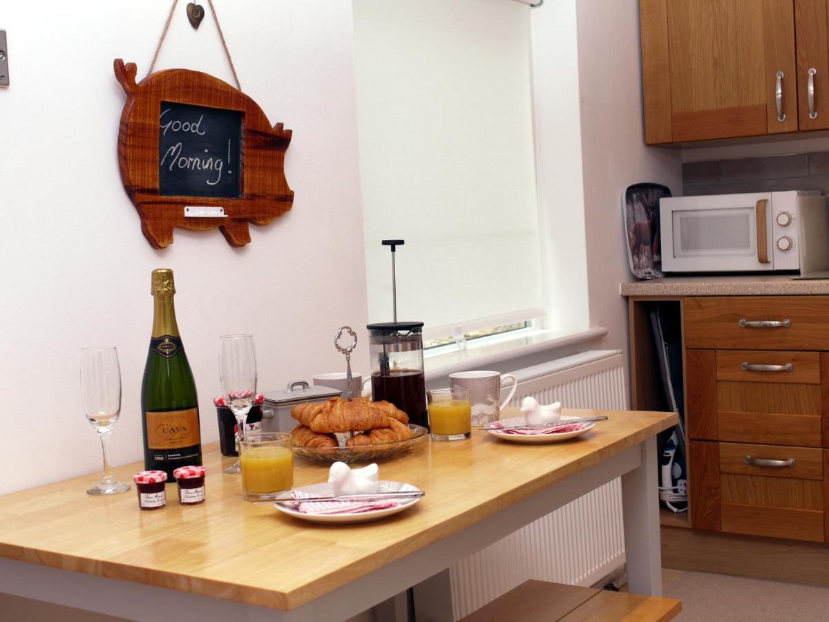 Cosy Stone Cottage, The Bungalow Perrotts Brook 시런세스터 외부 사진