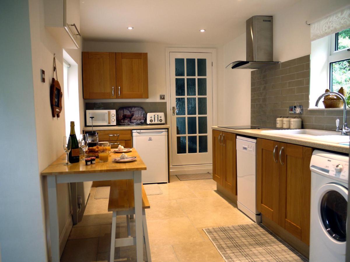 Cosy Stone Cottage, The Bungalow Perrotts Brook 시런세스터 외부 사진