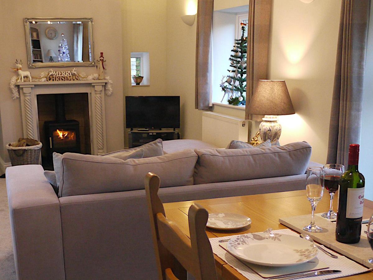 Cosy Stone Cottage, The Bungalow Perrotts Brook 시런세스터 외부 사진